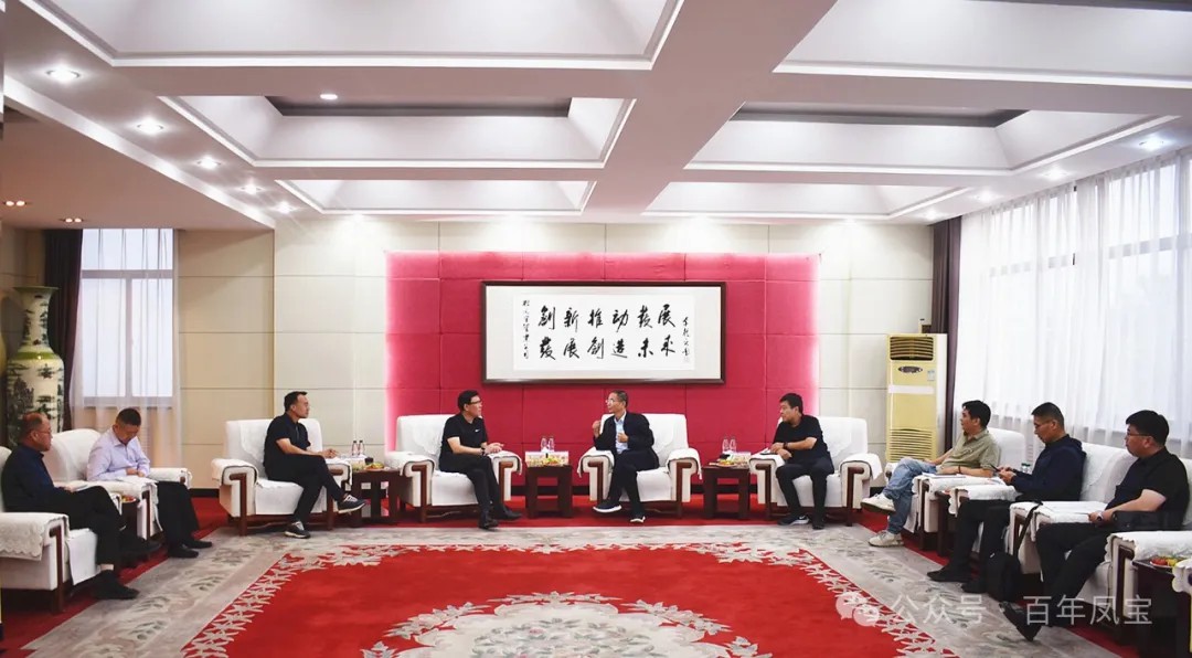 山东日照港集团董事长张江南一行到华体会官方网页版_华体会(中国)
走访调研